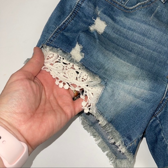 Alter’d State Denim Shorts Destructed Crochet 25 - Picture 4 of 16